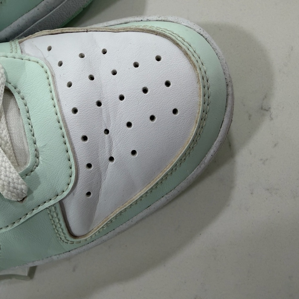 Nike Women's Sneakers in Mint and White - Picture 10 of 13
